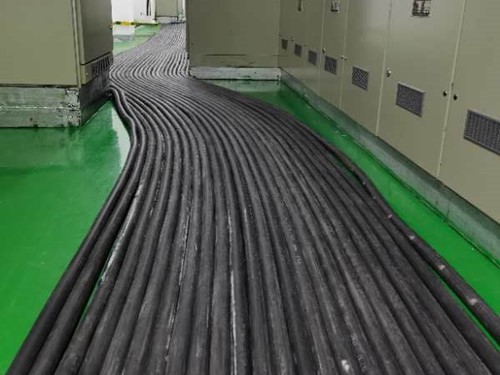 环县如何根据理论计算公式计算温度对特定电压测量结果的影响？